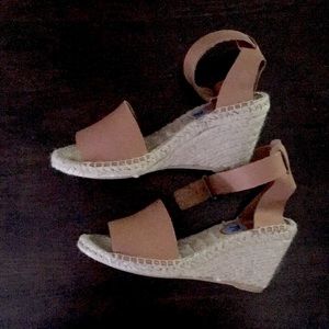 Picon like new leather sandals